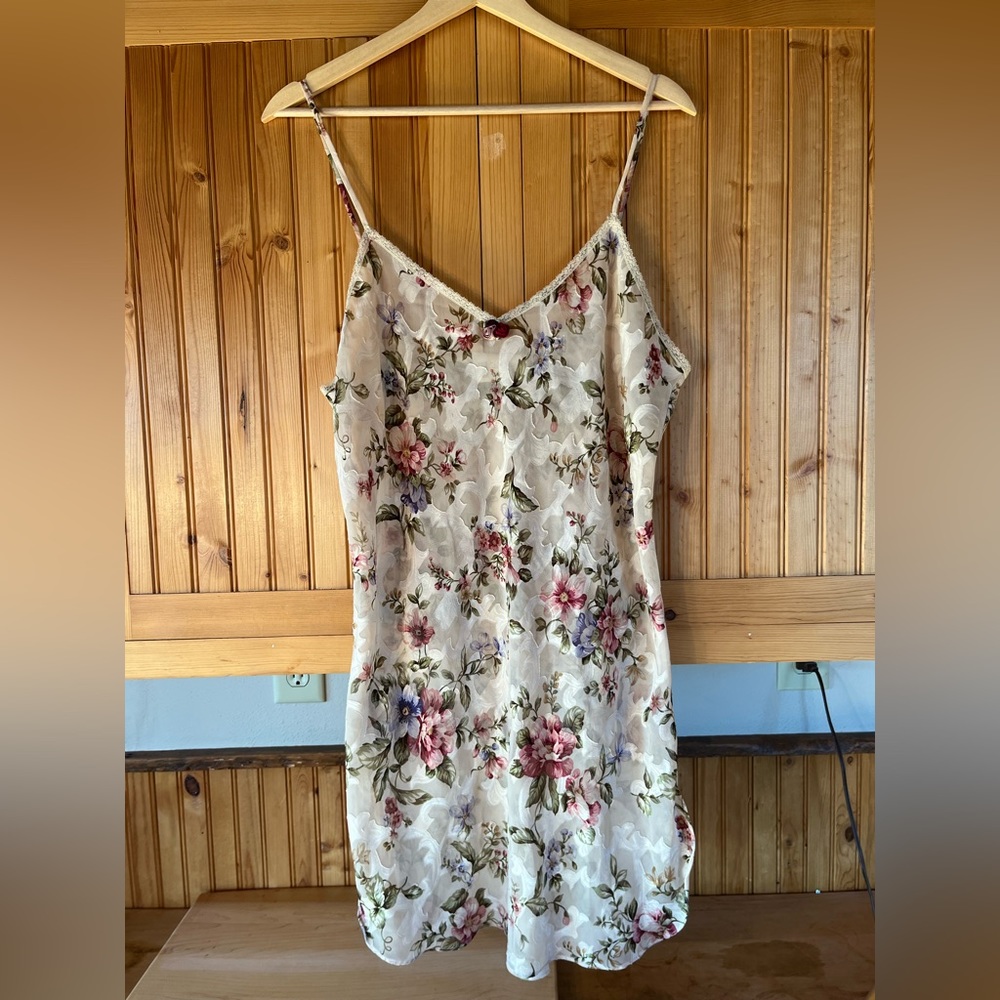 Vintage California Dynasty Nightgown Womens Size L White Floral Print Sheer Gown